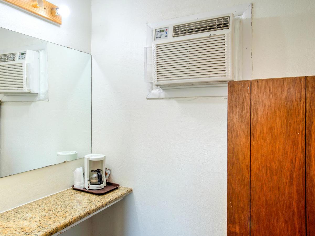 | OYO Hotel Padre Island Corpus Christi