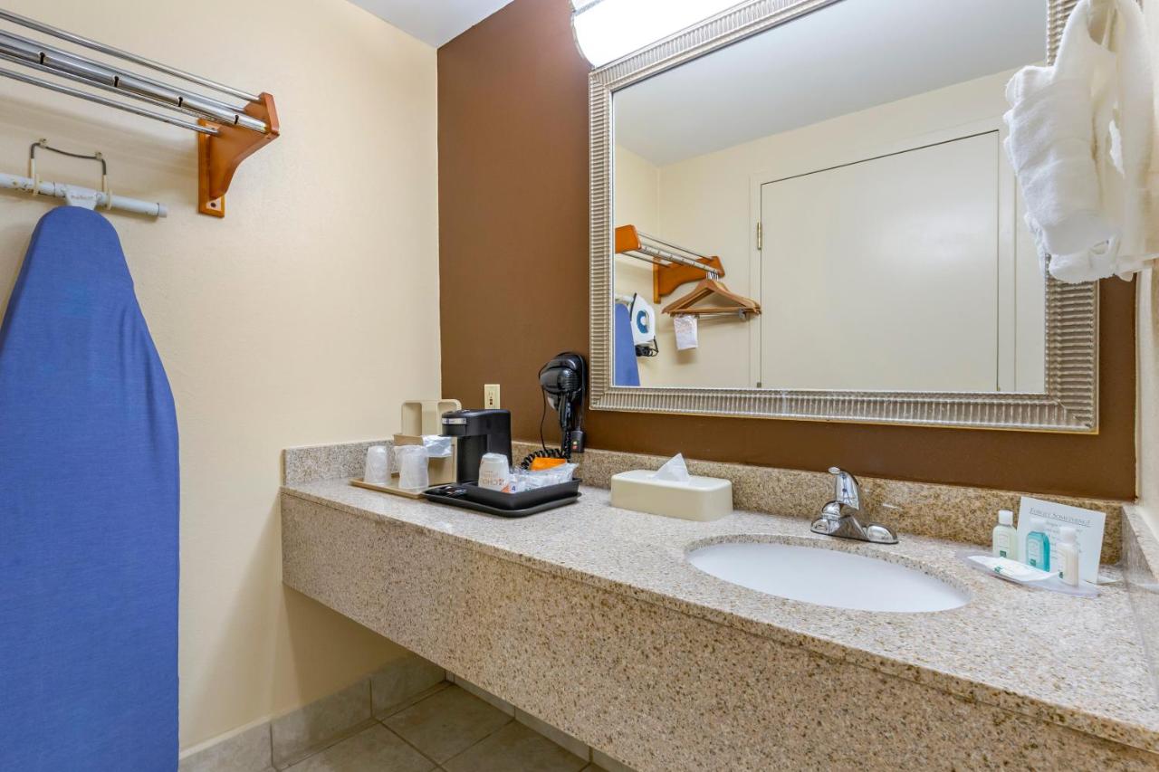 King Room - Disability Access/Non-Smoking at Quality Inn & Suites Hanes Mall