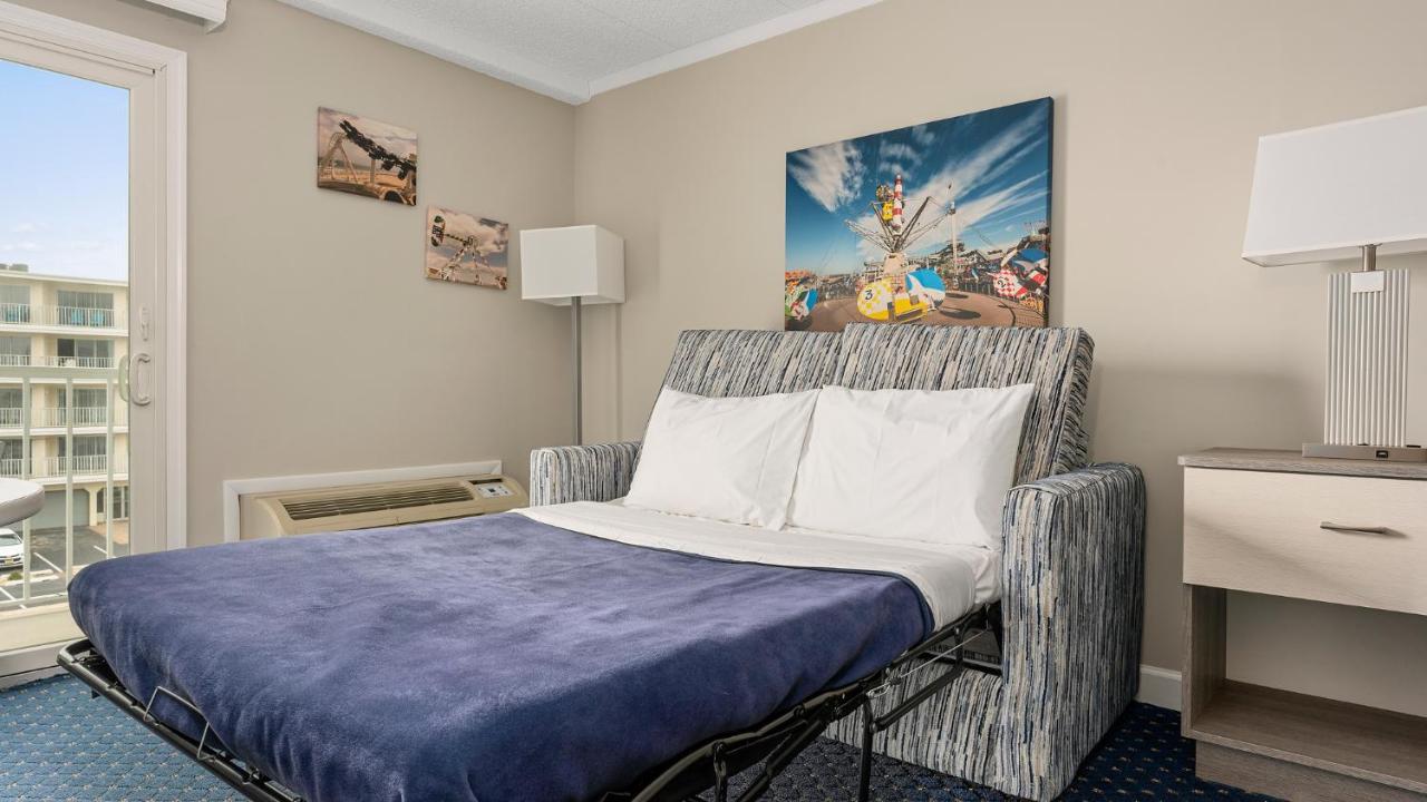 | Adventurer Oceanfront Inn