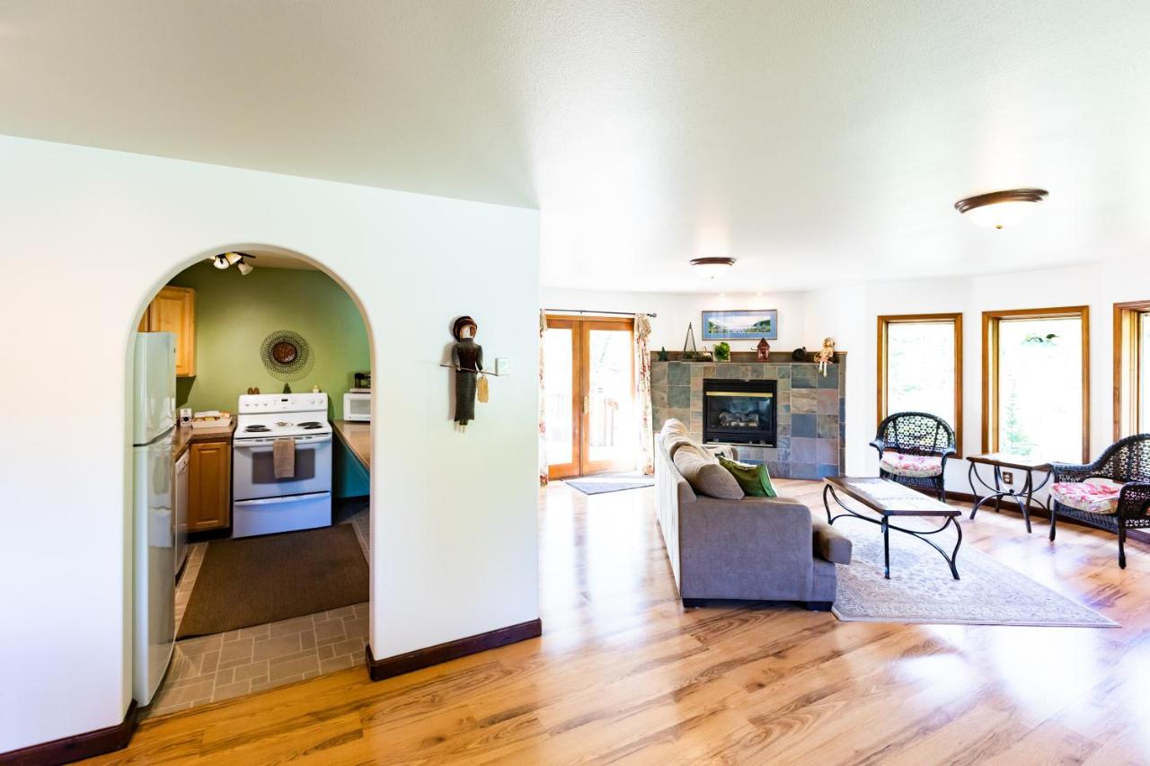 | Inn at Tern Lake