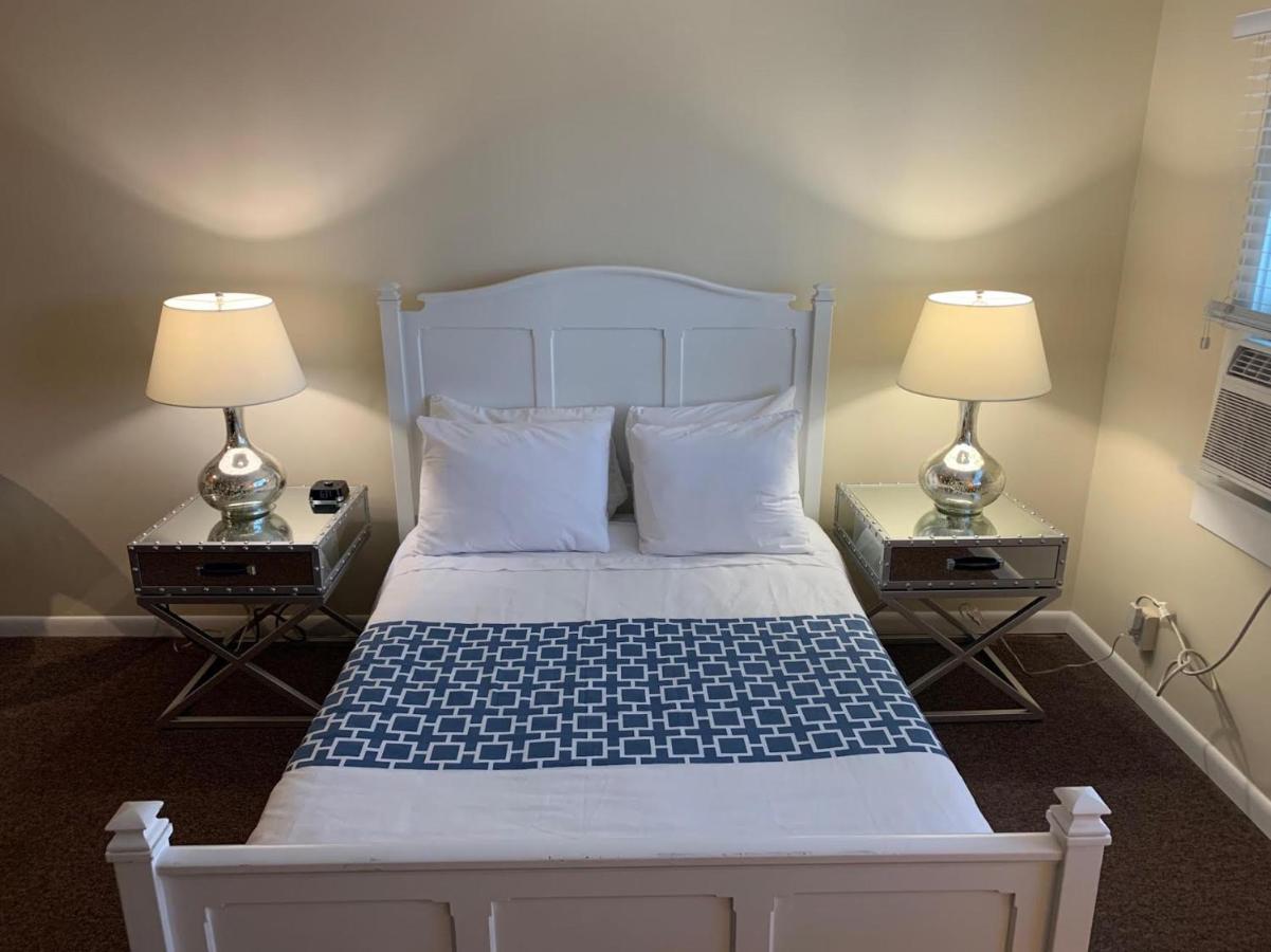| Clegg's Hotel