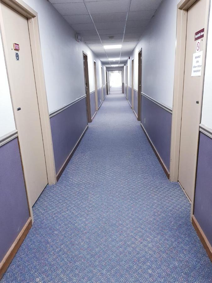  | Denison Inn & Suites