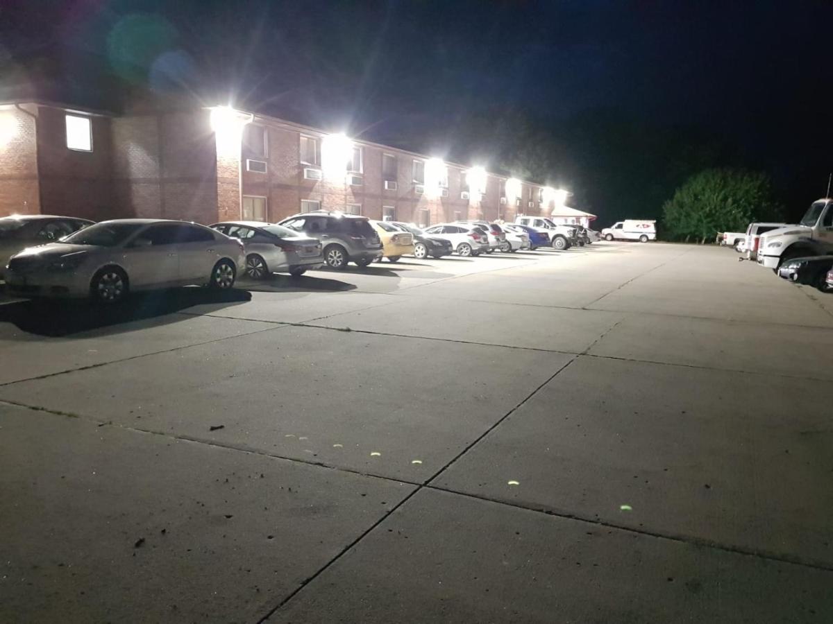 | Denison Inn & Suites