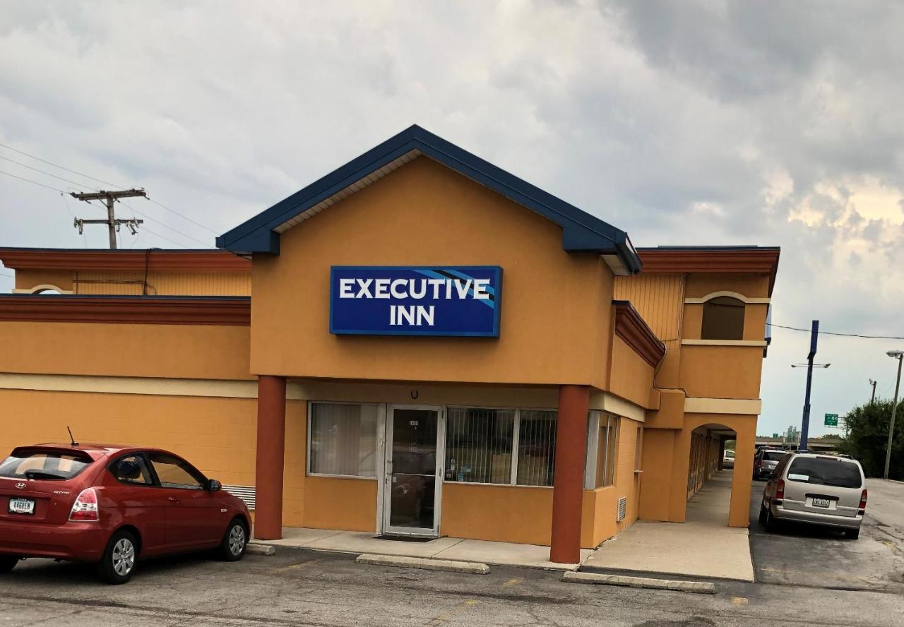  | Executive Inn