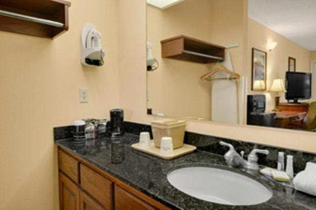 King Room - Disability Access/Non-Smoking at Baymont by Wyndham Waycross