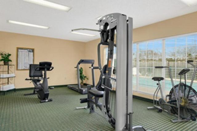King Room - Non-Smoking at Baymont by Wyndham Waycross