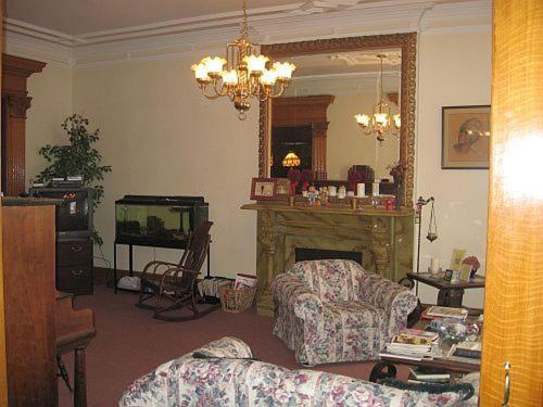  | Olde Judge Mansion B&B