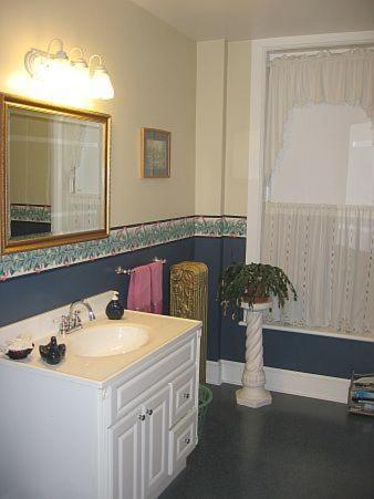  | Olde Judge Mansion B&B
