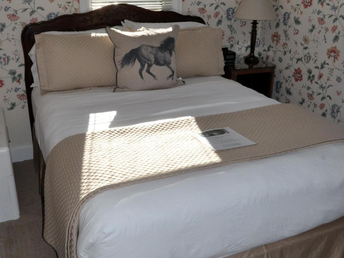  | Anne's Washington Inn