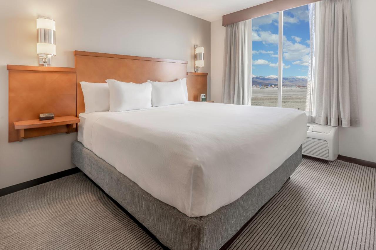 High floor king at Hyatt Place Salt Lake City Airport