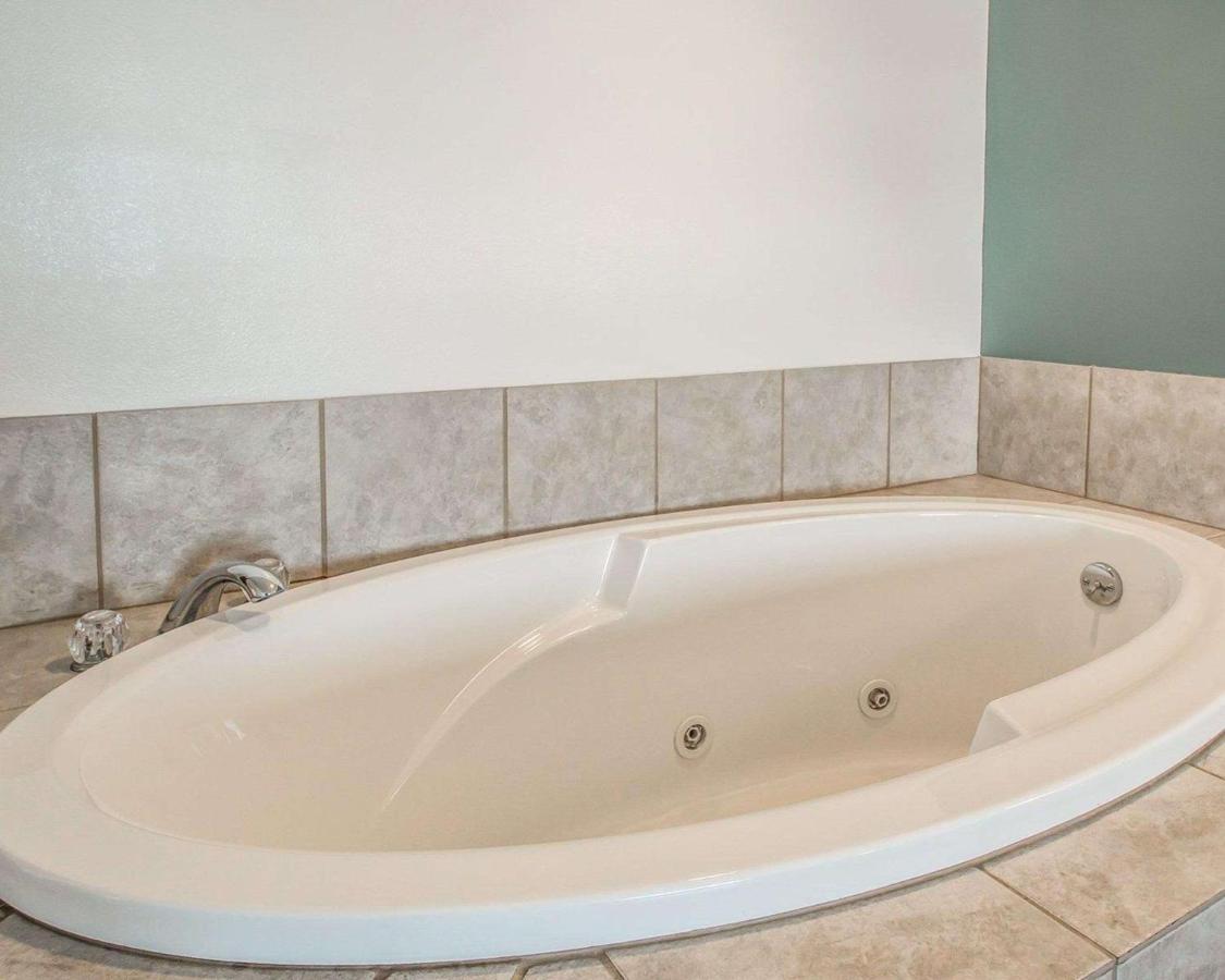 | Sleep Inn & Suites Mount Vernon
