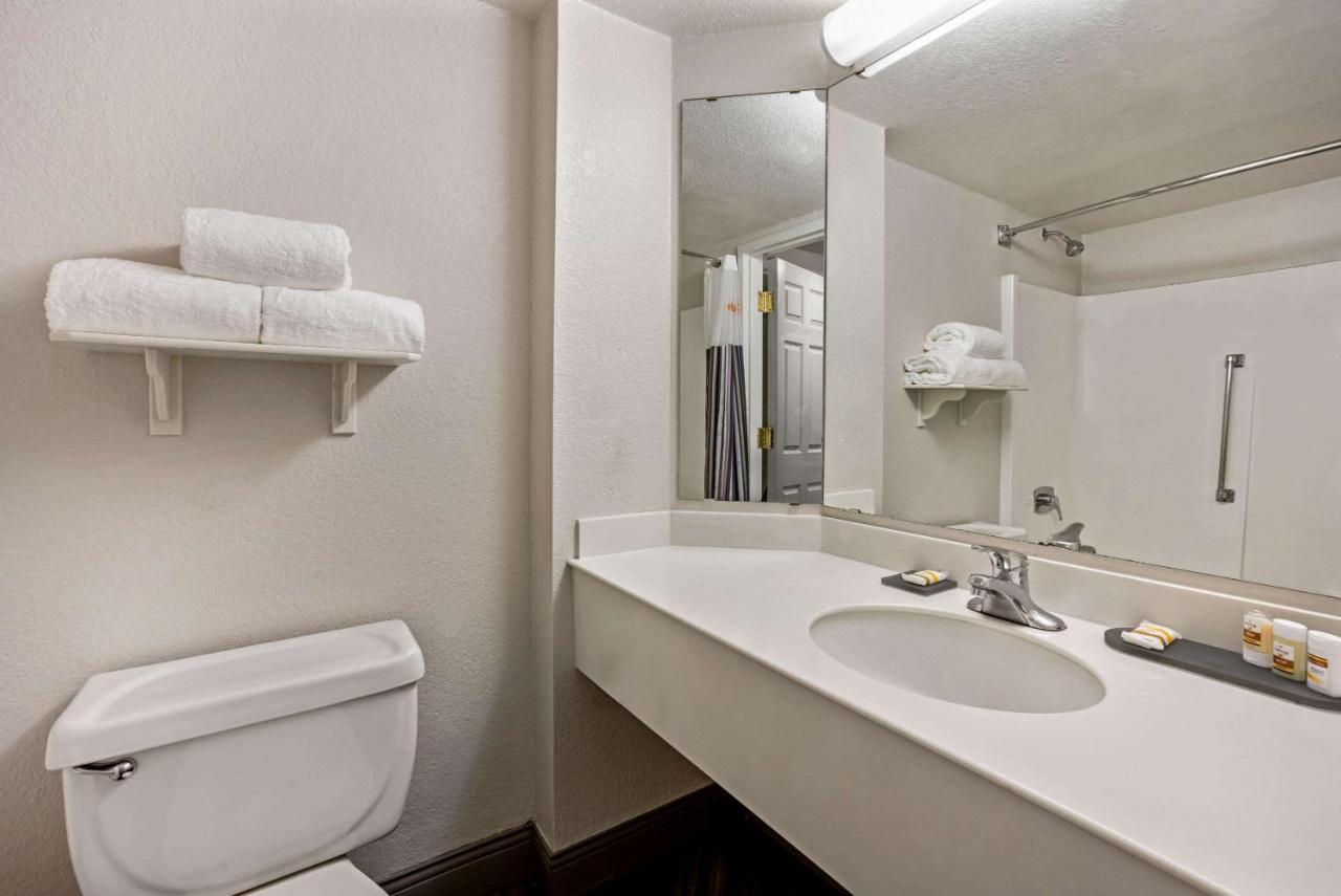 | La Quinta by Wyndham Tacoma - Seattle