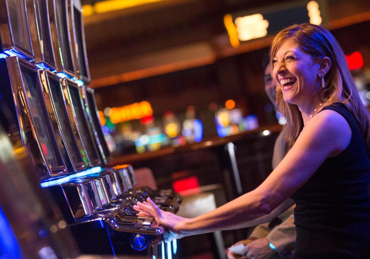  | Bally's Twin River Lincoln Casino & Hotel