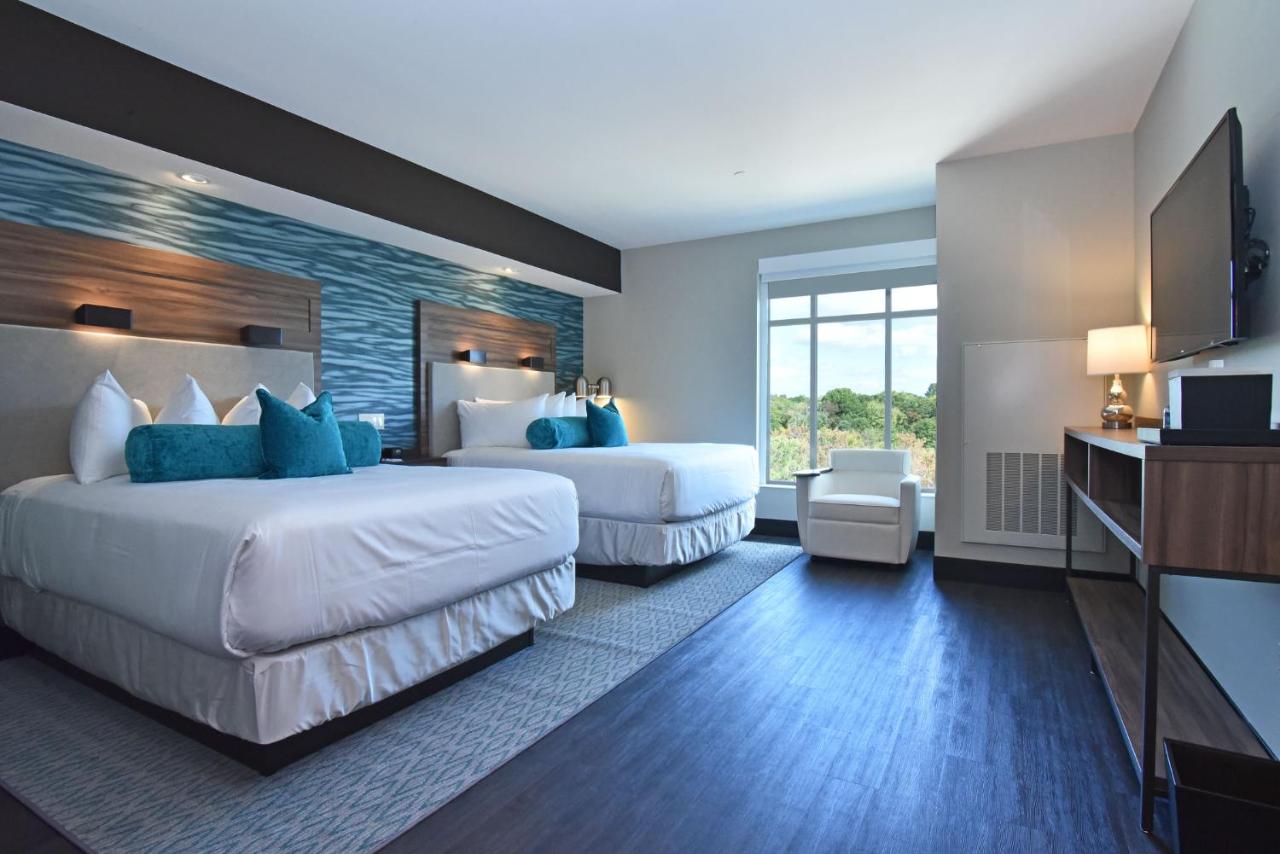 | Bally's Twin River Lincoln Casino & Hotel
