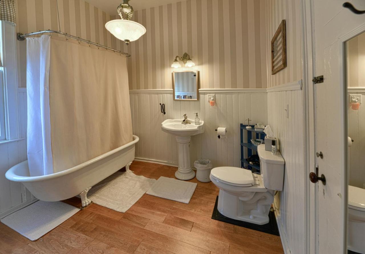 | The Bed and Breakfast at Oliver Phelps