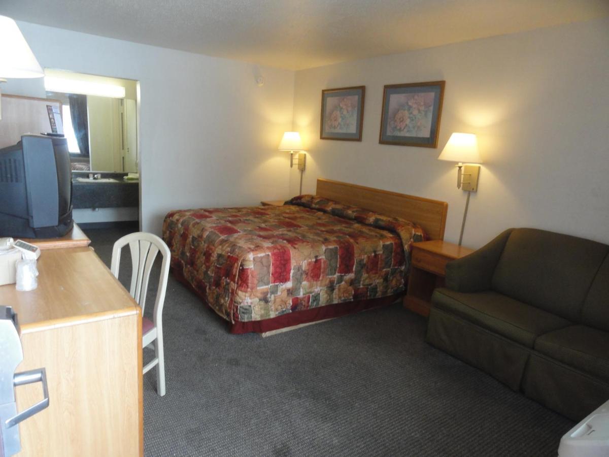  | Grand Rapids Inn