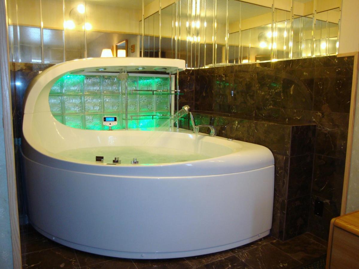  | Grand Rapids Inn