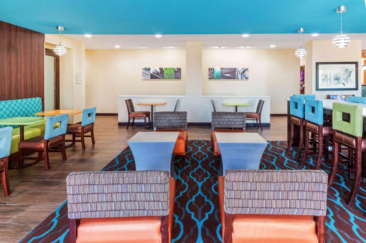 | La Quinta by Wyndham Artesia