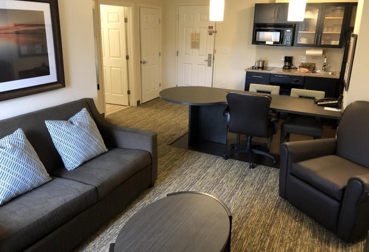 | Candlewood Suites Greenville NC, an IHG Hotel