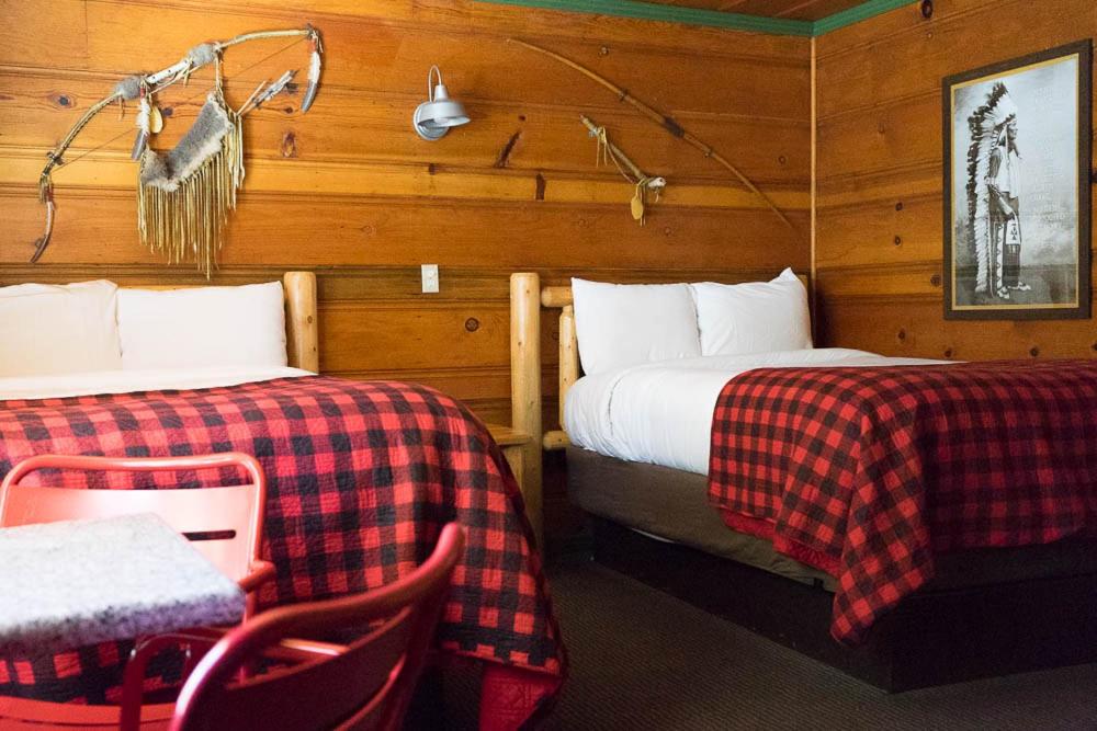 | Shaver Lake Village Hotel