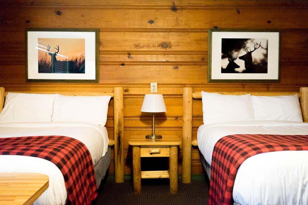 | Shaver Lake Village Hotel