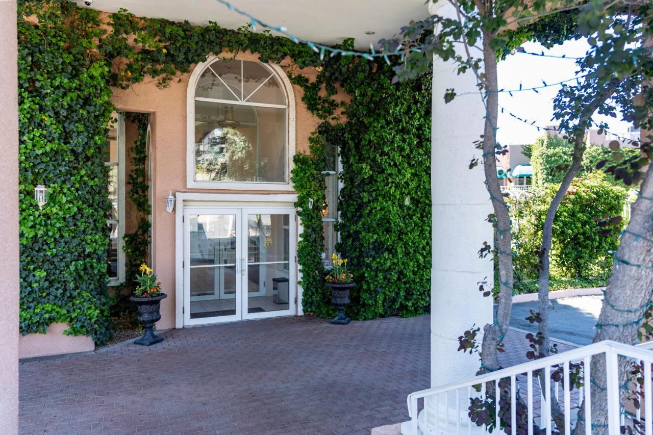 | Forest Villas Hotel