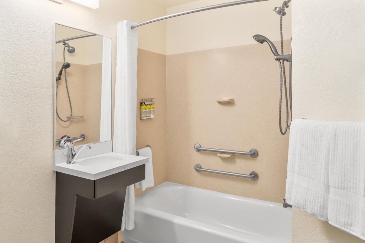  | Candlewood Suites Destin-Sandestin Area, an IHG Hotel