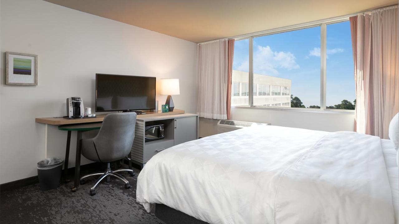 King Room at Holiday Inn Panama City by IHG