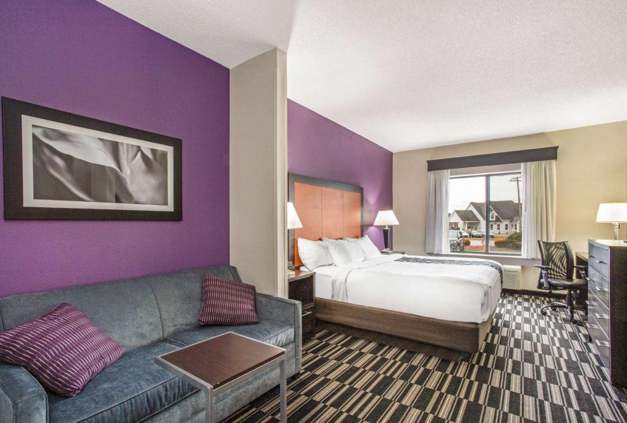 | La Quinta by Wyndham Norwich-Plainfield-Casino