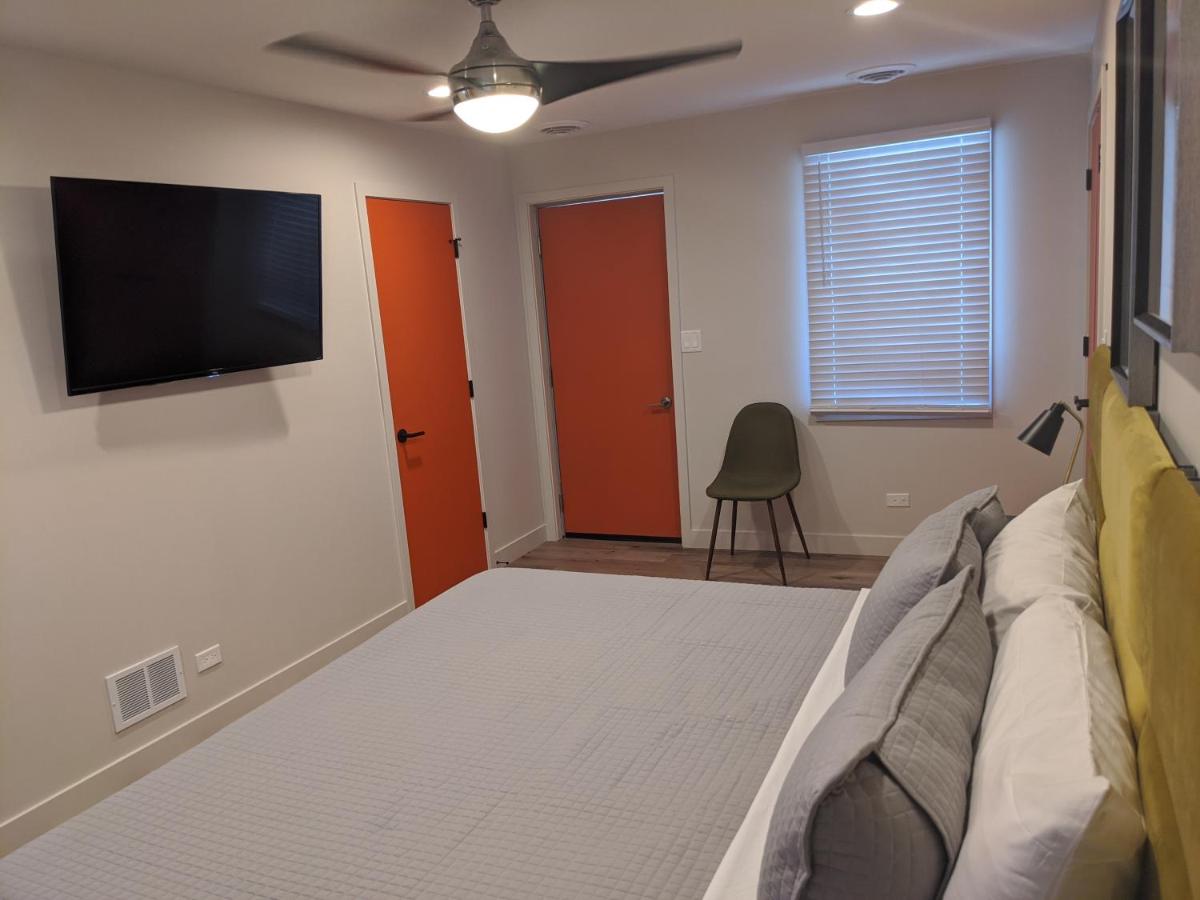 | 4411 Inn & Suites