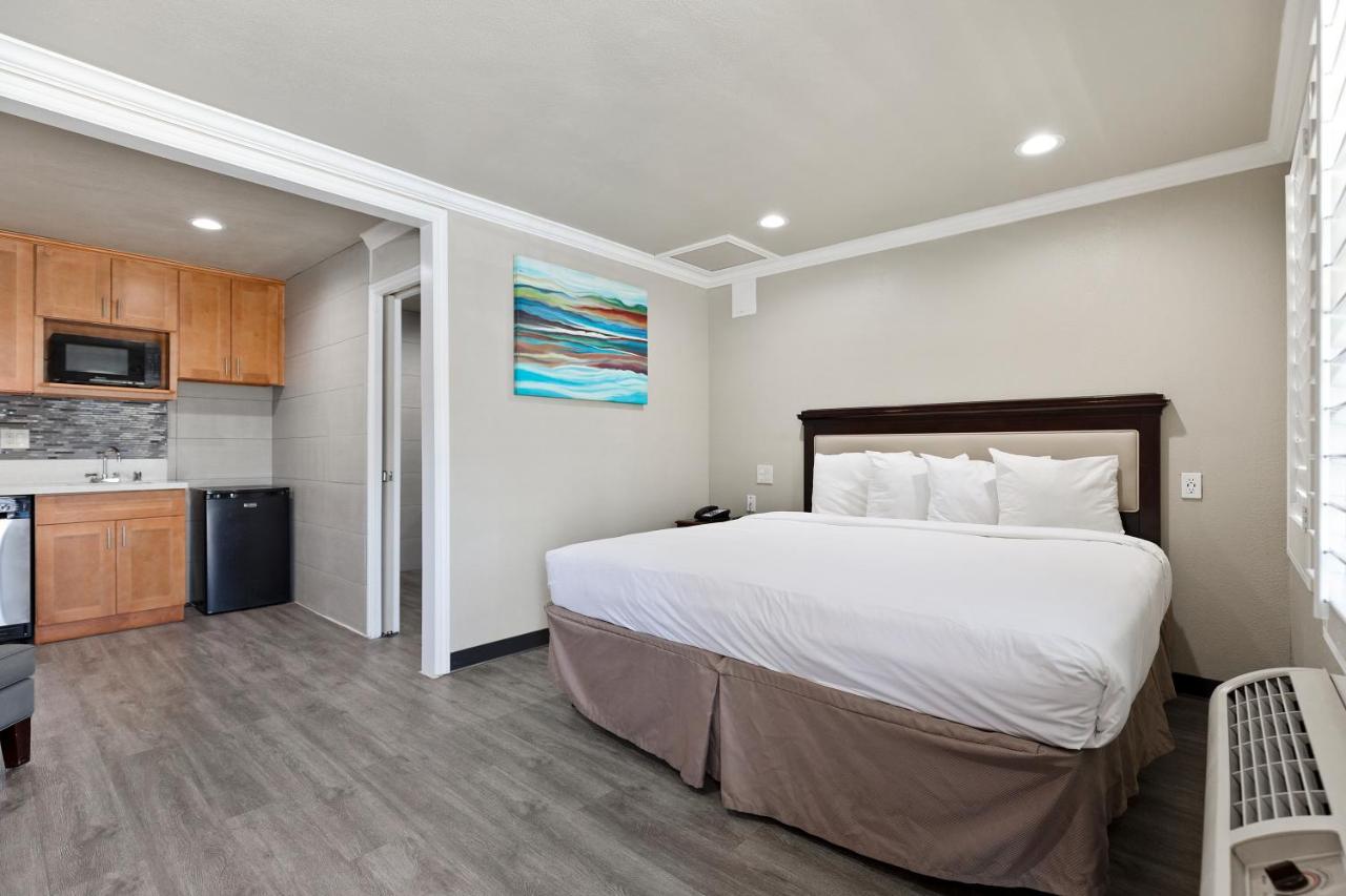 King Studio at Le Blanc Inn & Suites
