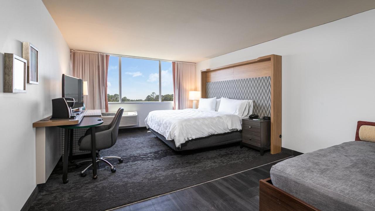 Superior King Room - Upper Level at Holiday Inn Panama City by IHG