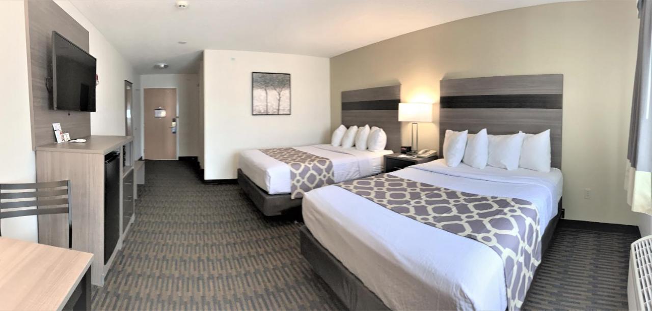 Queen Room with Two Queen Beds - Mobility Access/Non-Smoking at Baymont by Wyndham Paw Paw