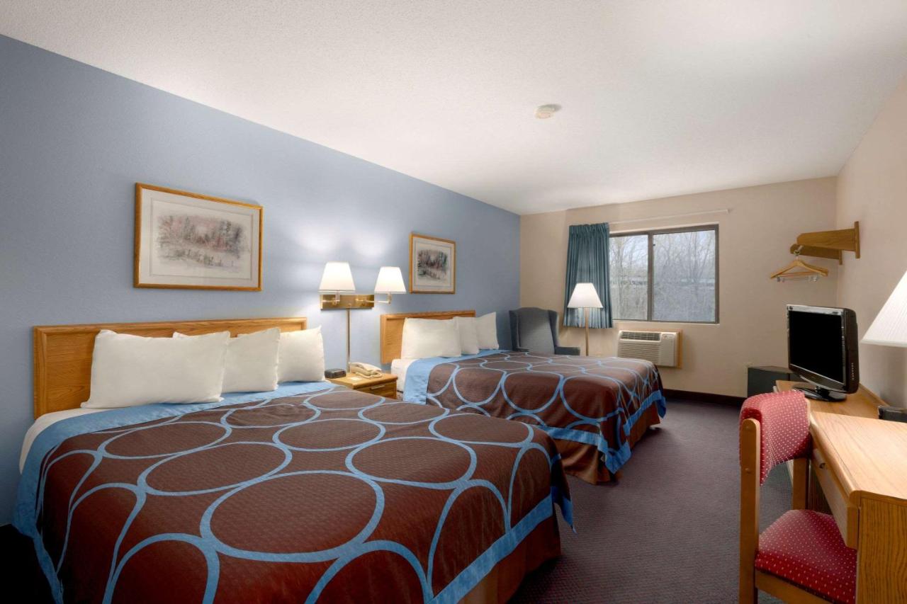| Super 8 by Wyndham Cromwell/Middletown