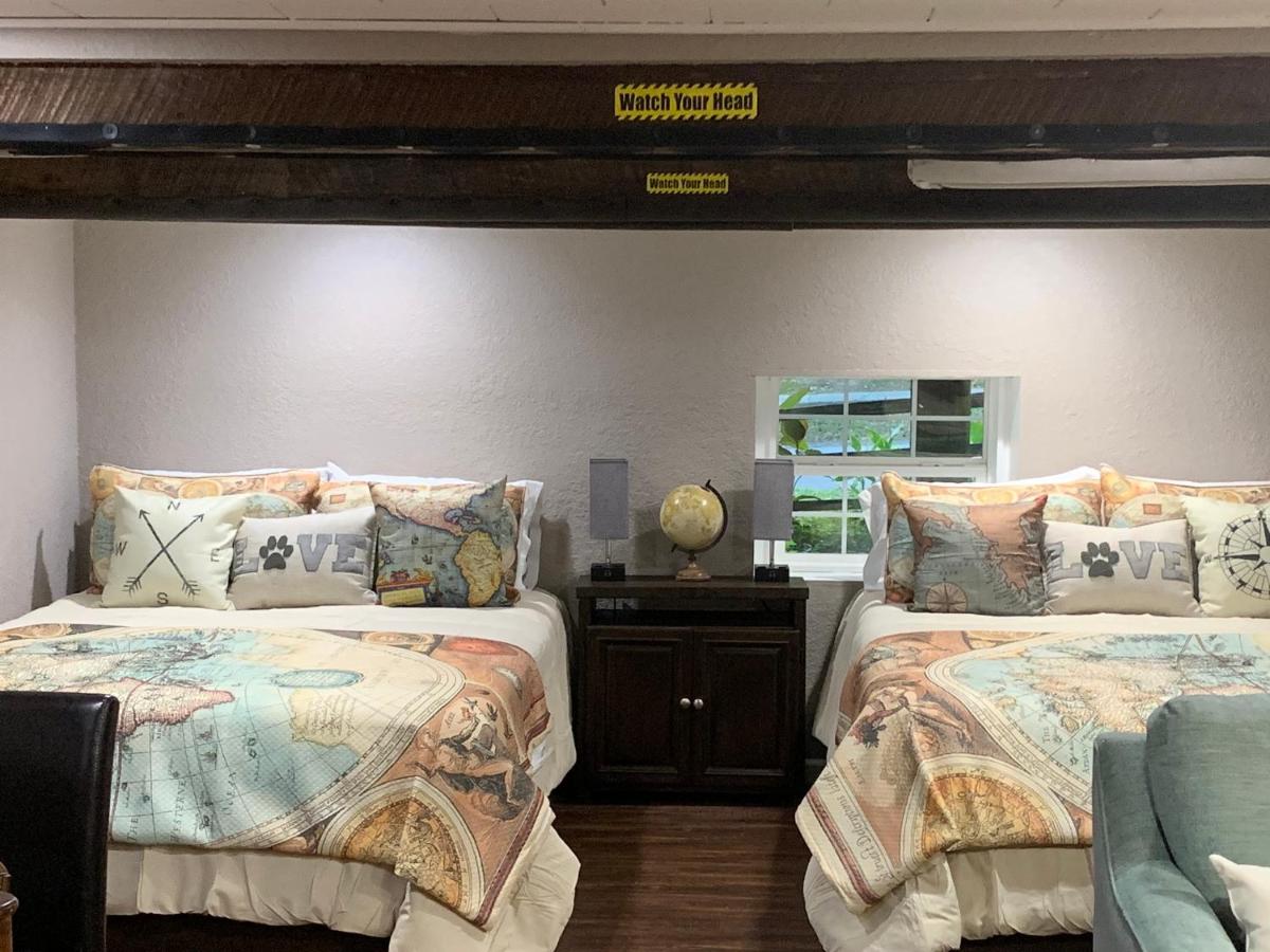 | Olde Mill Inn Bed & Breakfast