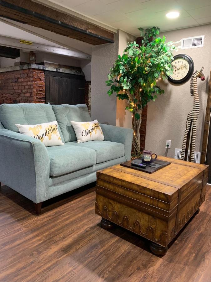 | Olde Mill Inn Bed & Breakfast