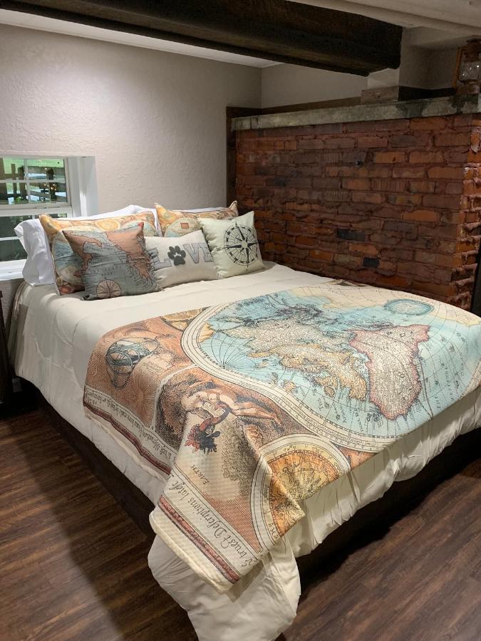 | Olde Mill Inn Bed & Breakfast