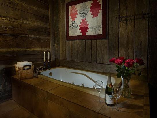 | Olde Mill Inn Bed & Breakfast