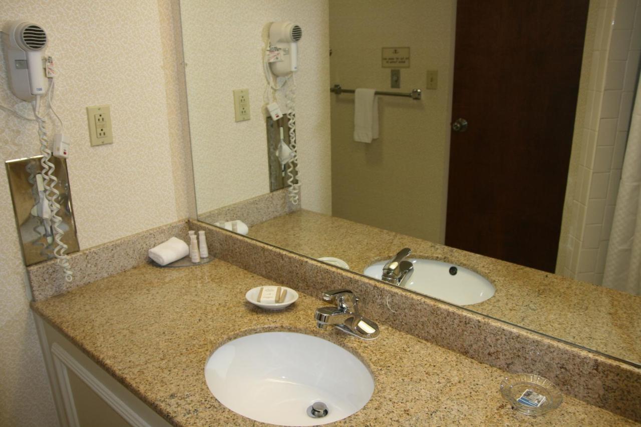 King Room - Non-Smoking at Baymont by Wyndham Clarksville Northeast