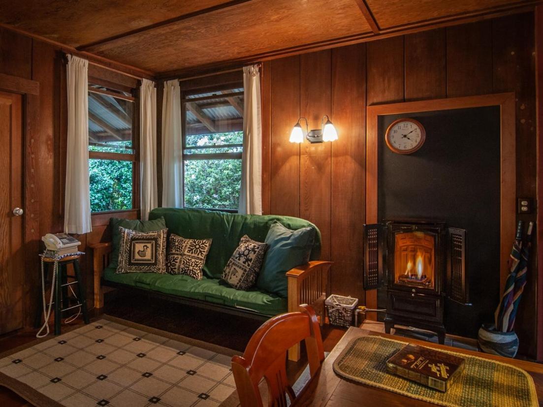| Crater Rim Cabin