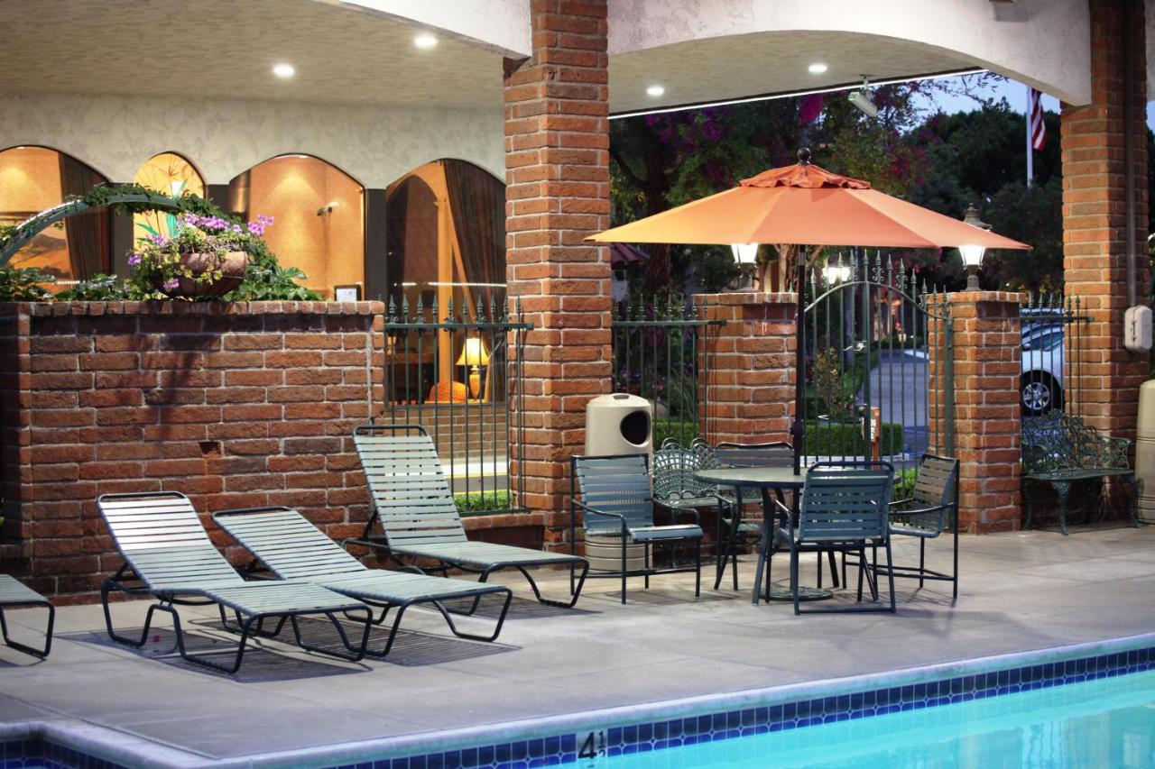 | Laguna Hills Lodge-Irvine Spectrum
