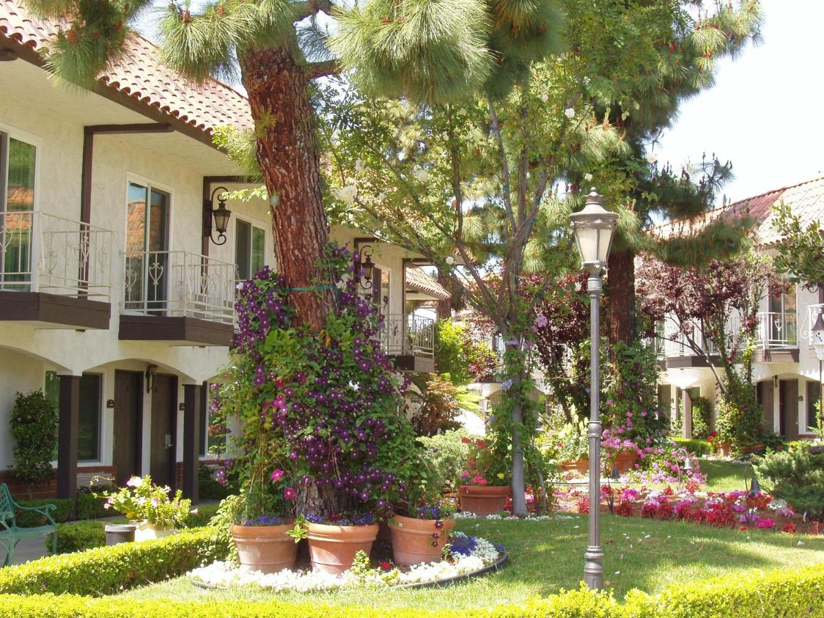 | Laguna Hills Lodge-Irvine Spectrum