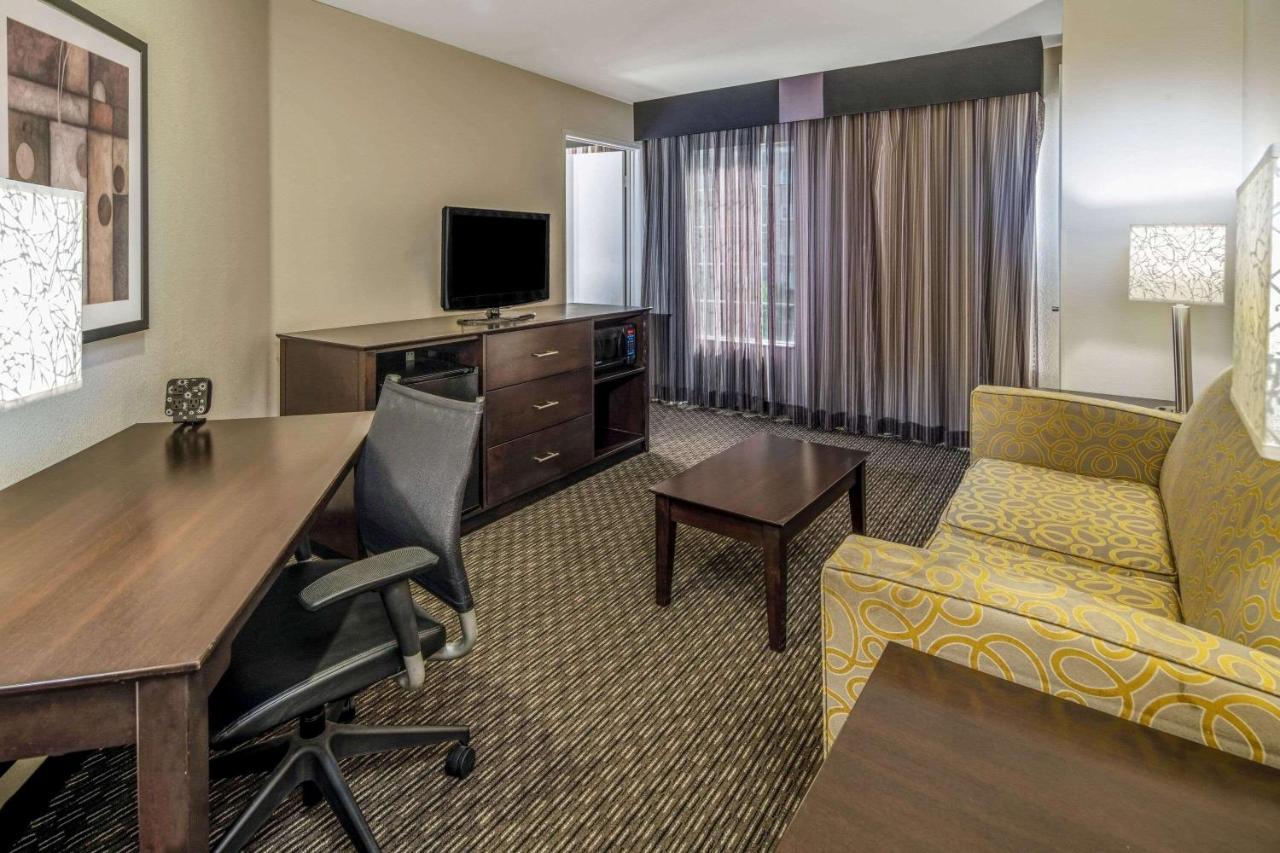 Suite at La Quinta Inn & Suites by Wyndham Anaheim