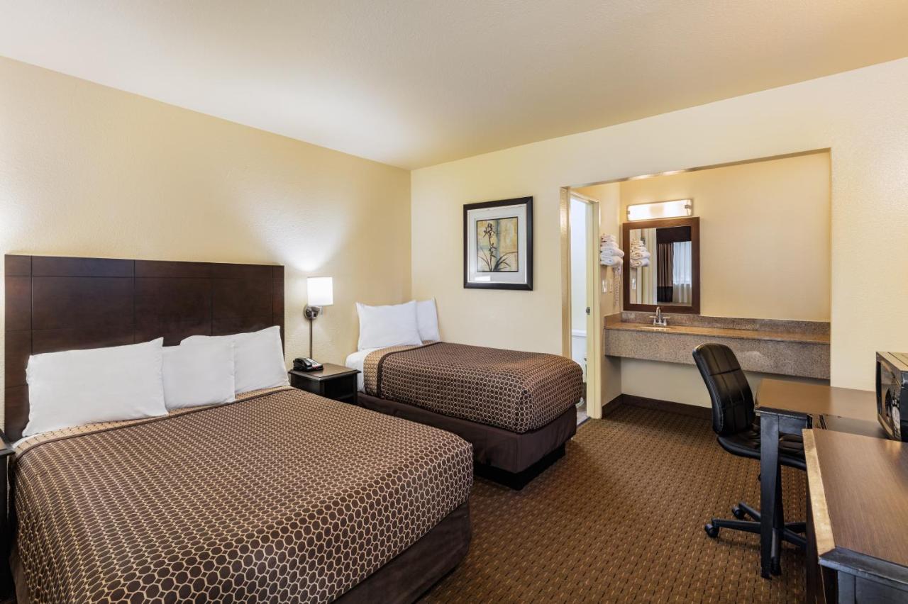 | Key Inn and Suites