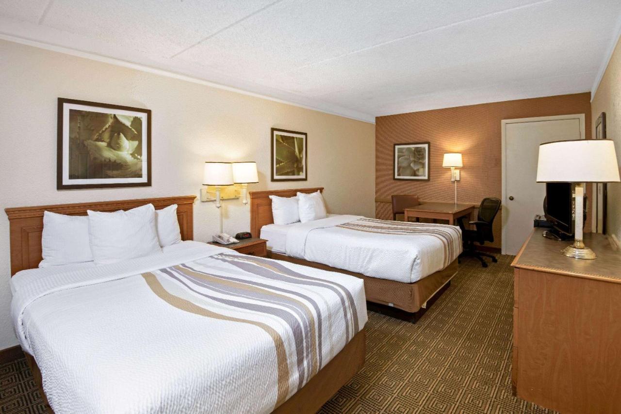 2 Full Beds, Mobility/Hearing Accessible Room, Roll-In Shower, Non-Smoking at La Quinta Inn by Wyndham San Antonio Market Square
