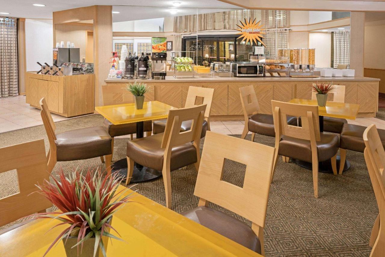 | La Quinta Inn & Suites by Wyndham Salt Lake City - Layton