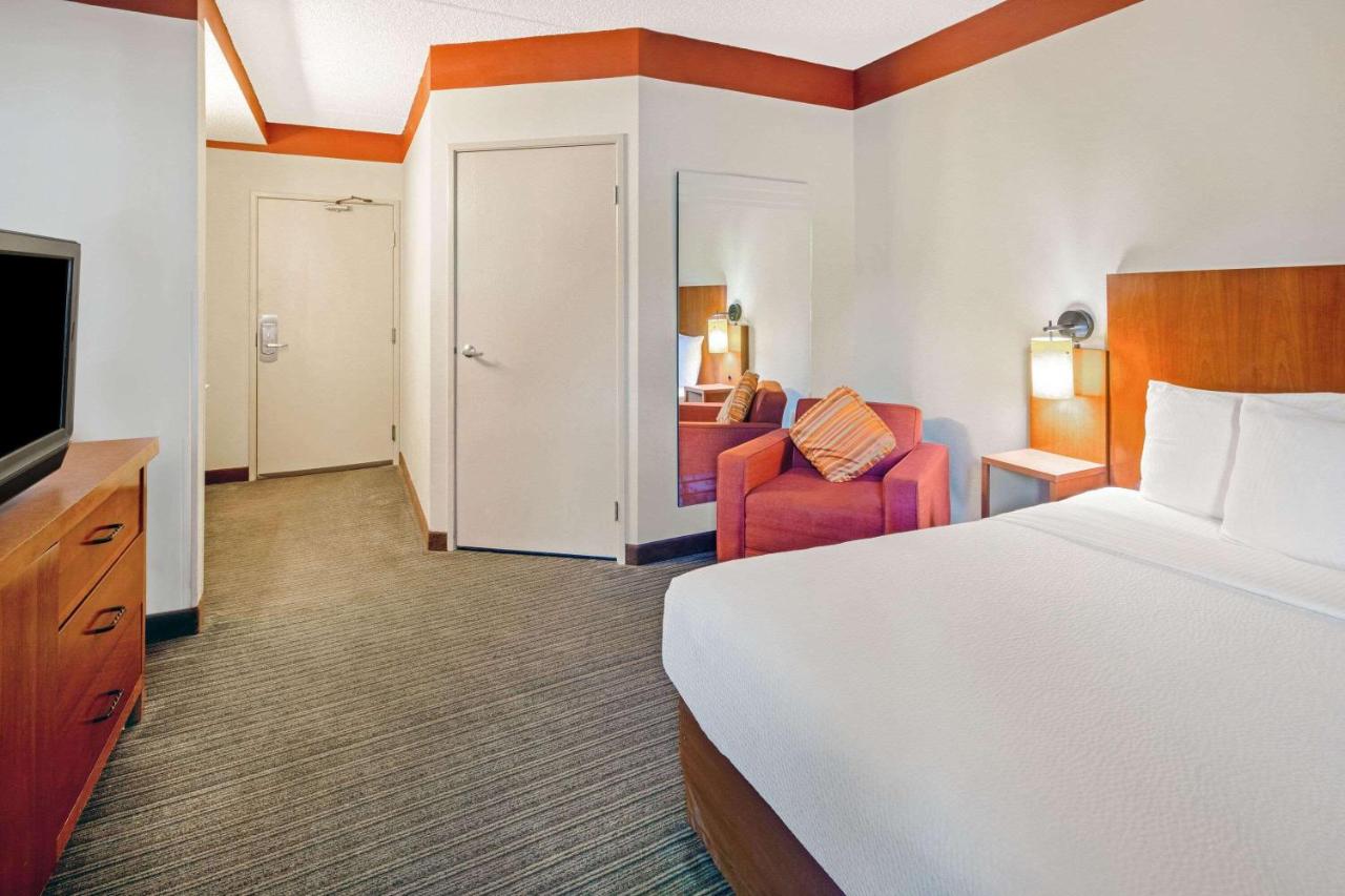 | La Quinta by Wyndham Miami Cutler Bay