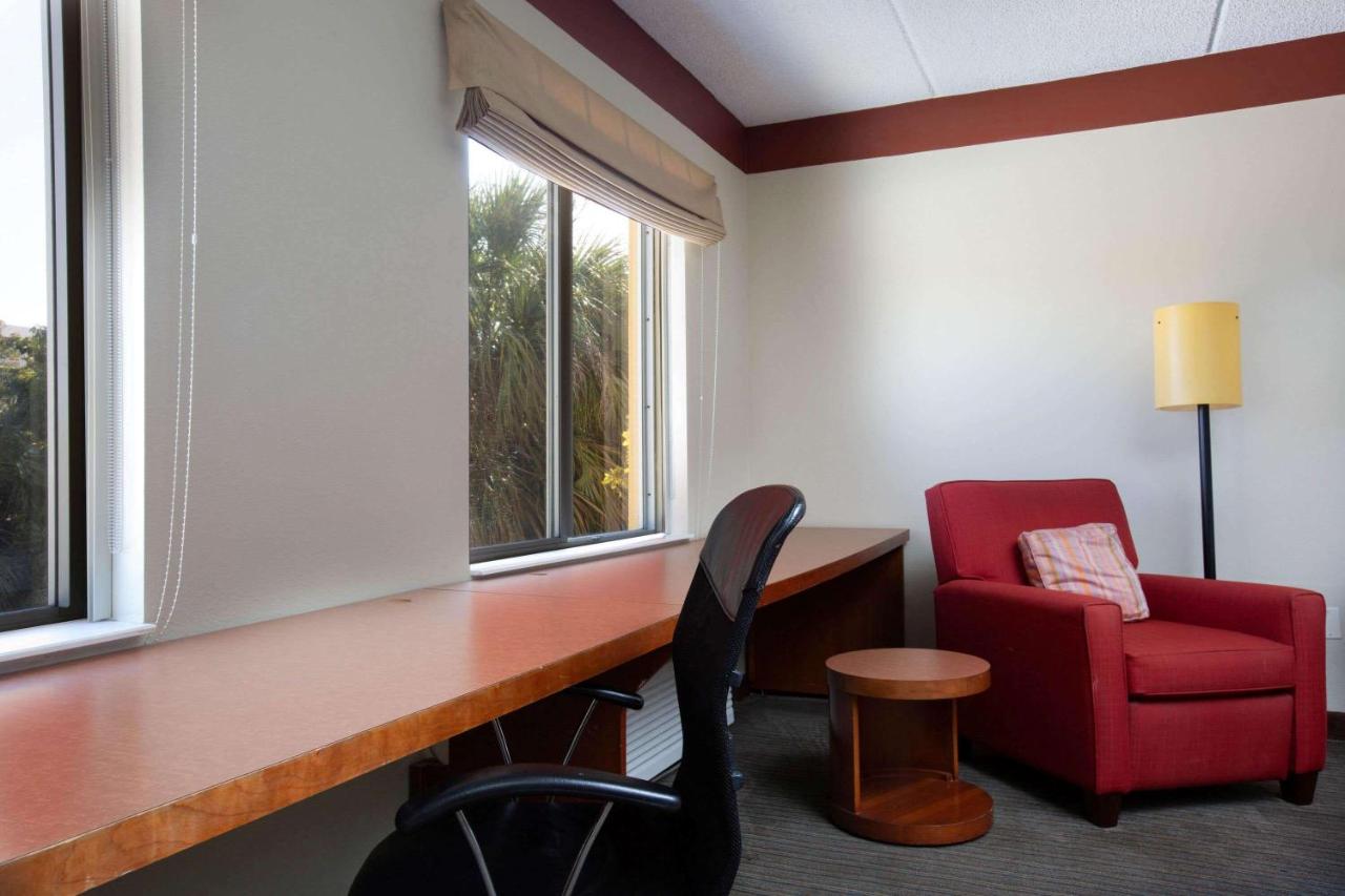 | La Quinta by Wyndham Miami Cutler Bay