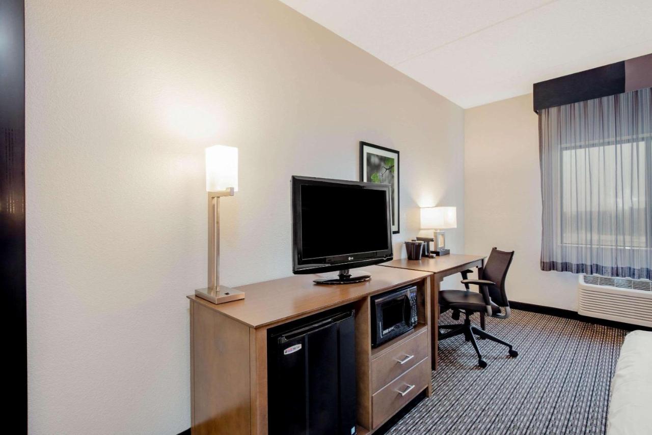 | La Quinta by Wyndham Baltimore BWI Airport