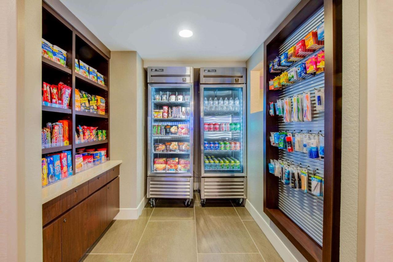 | La Quinta by Wyndham Baltimore BWI Airport